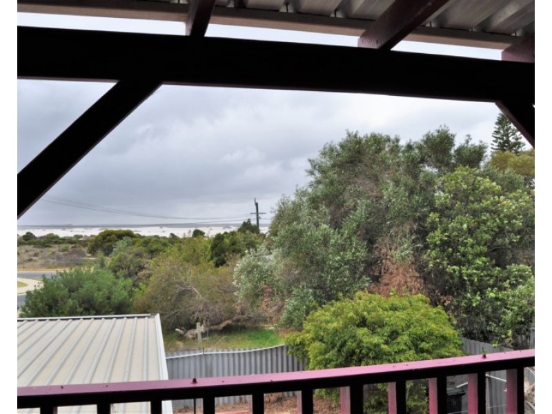 5A GINGIN Road, Lancelin WA 6044