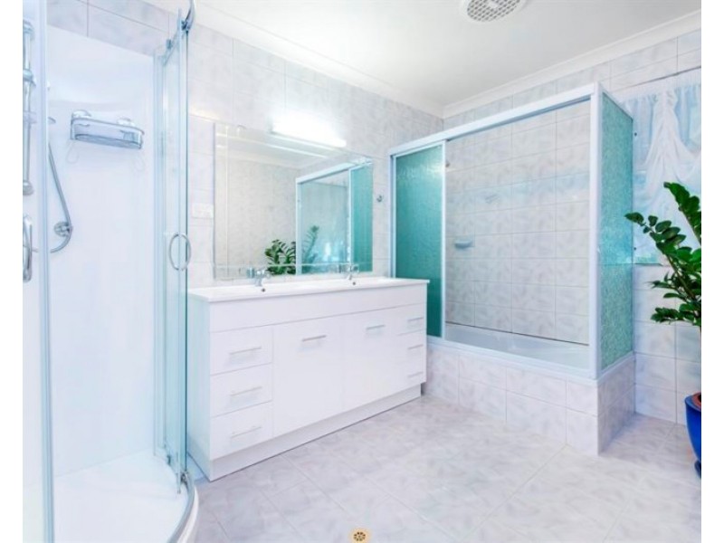 40 Ocean Place, Nilgen WA 6044