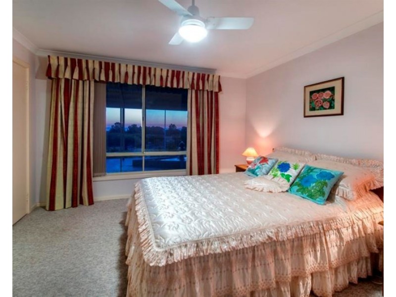 40 Ocean Place, Nilgen WA 6044