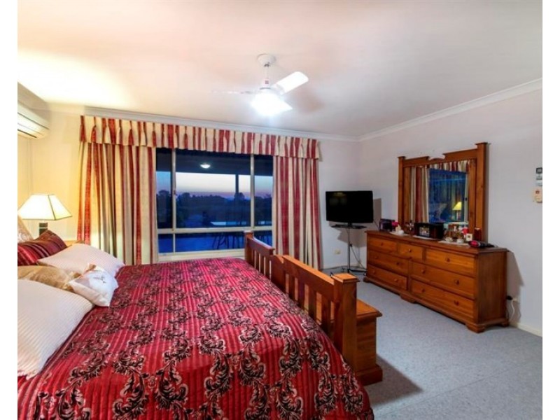 40 Ocean Place, Nilgen WA 6044