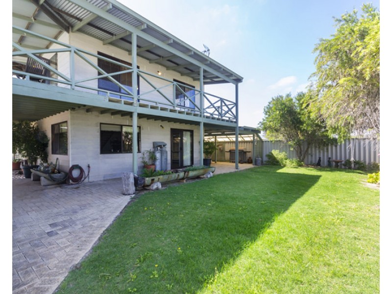 6 Desert Road, Lancelin WA 6044