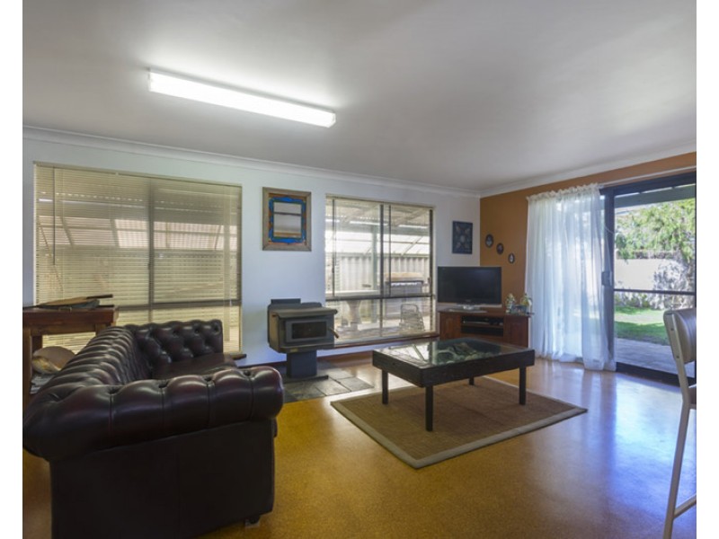 6 Desert Road, Lancelin WA 6044