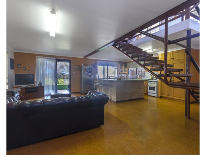 6 Desert Road, Lancelin WA 6044