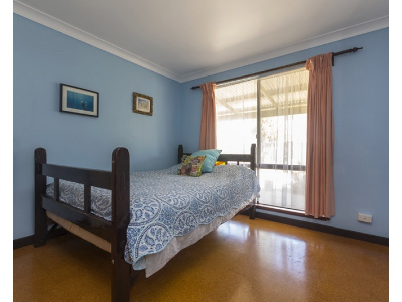 6 Desert Road, Lancelin WA 6044