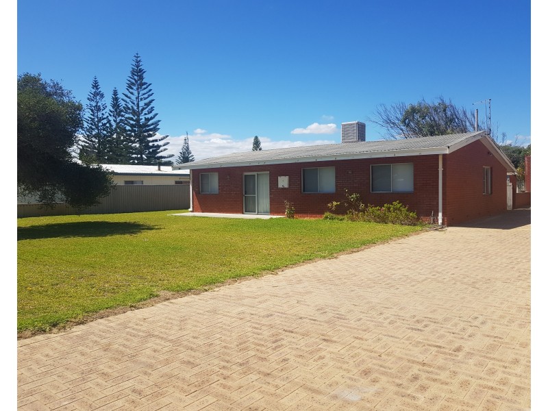 3 Wedge Avenue, Lancelin WA 6044