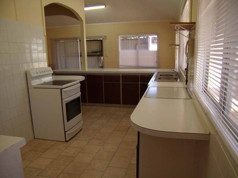 6 Railway Avenue, Carnamah WA 6517