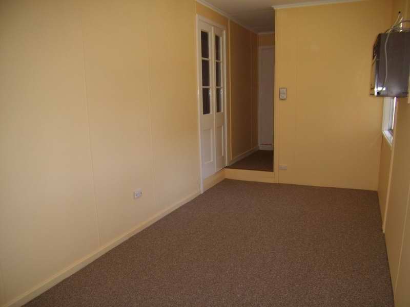 6 Railway Avenue, Carnamah WA 6517