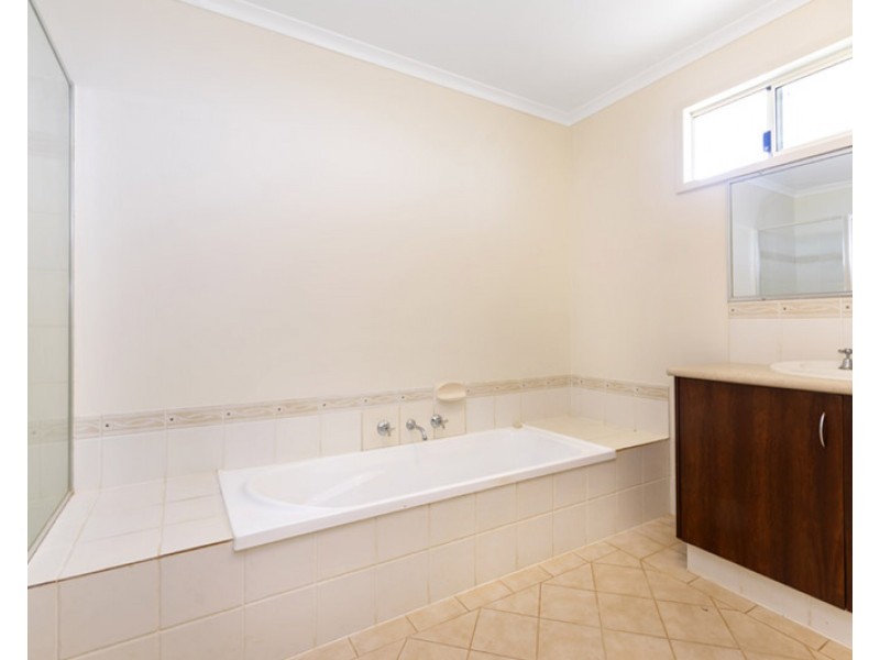 279 Seaview Drive, Karakin WA 6044