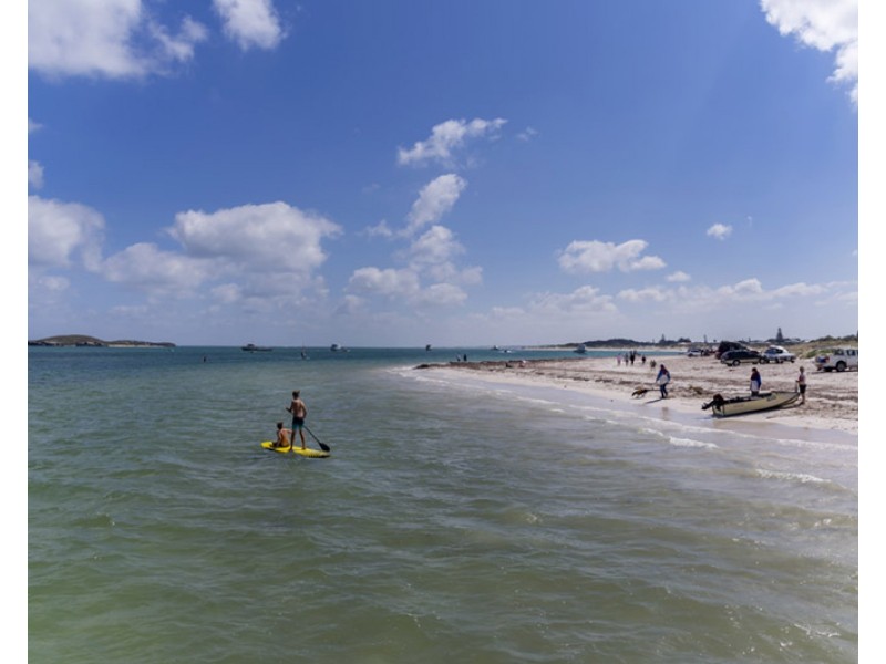 279 Seaview Drive, Karakin WA 6044