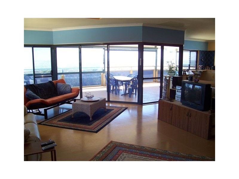 1 Hopkins Street, Lancelin WA 6044