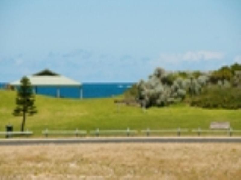 740 Dewar Way, Ledge Point WA 6043