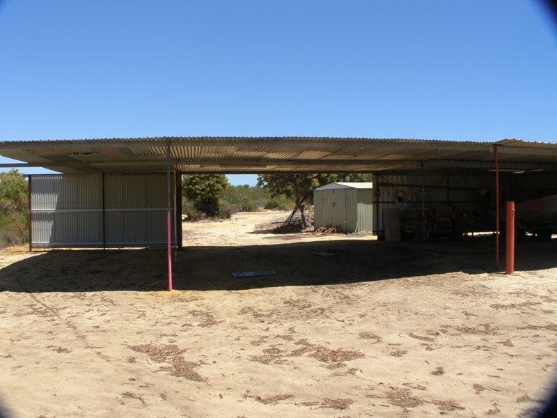 222 Wildflower Way, Karakin WA 6044