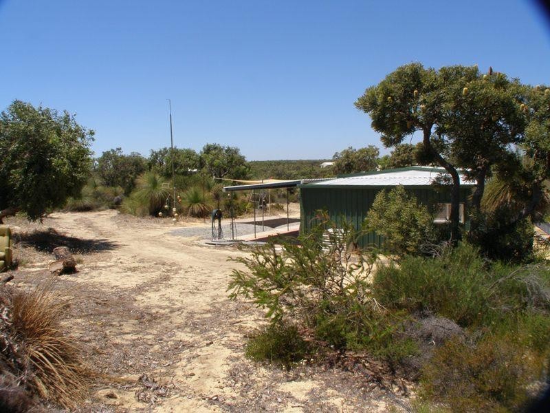 222 Wildflower Way, Karakin WA 6044