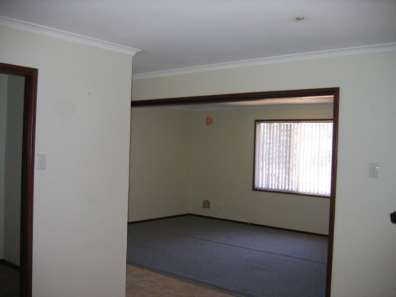 2 Bell Steet, Dalwallinu WA 6609