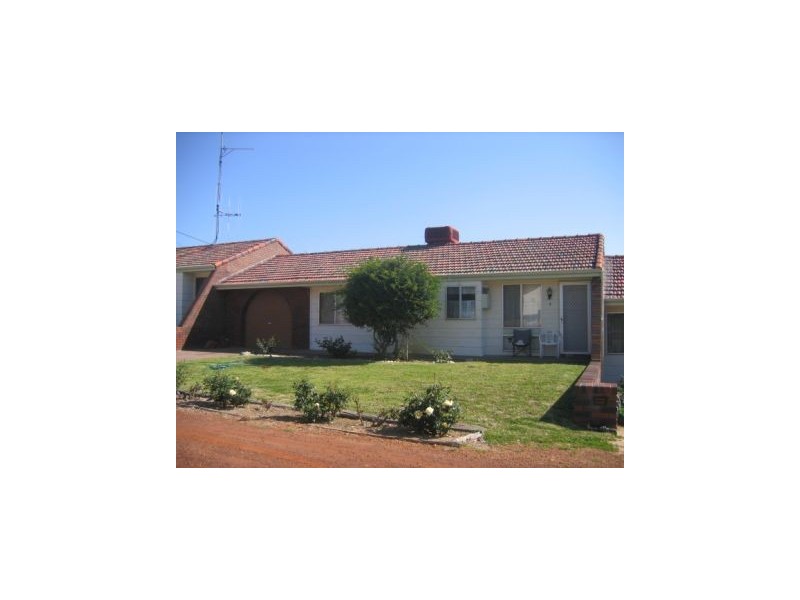 8 Ackland Street, Wongan Hills WA 6603