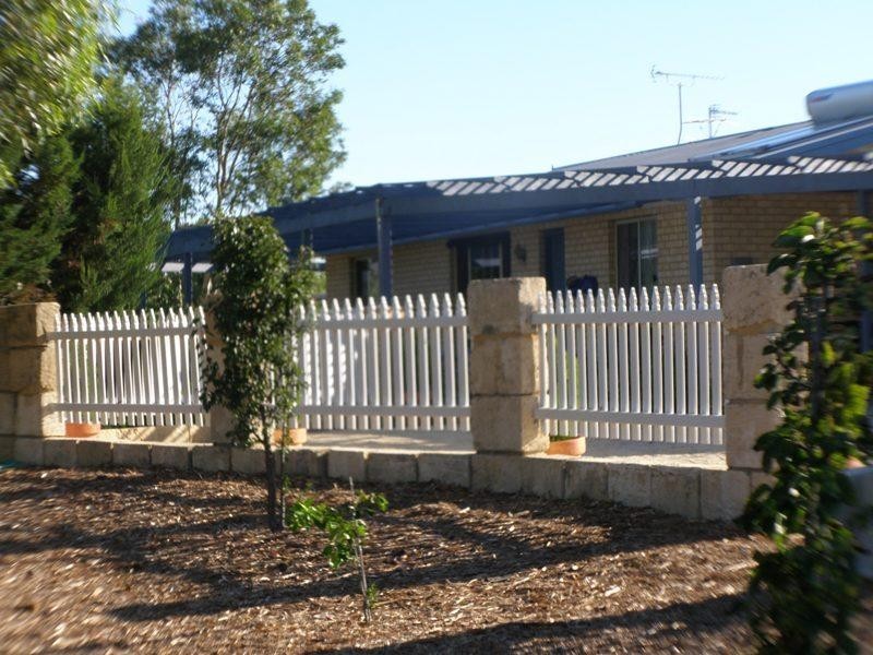 137 Ocean Farm Drive, Nilgen WA 6044