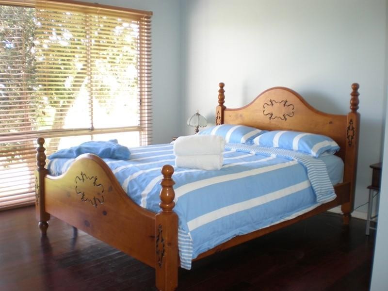 10 Wood Way, Ledge Point WA 6043