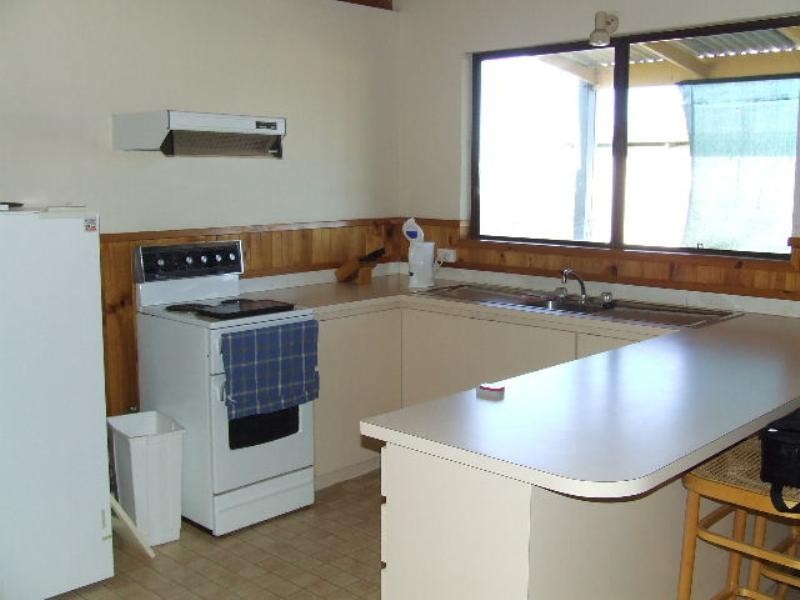 10 Miles Crescent, Ledge Point WA 6043