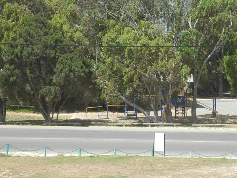 52 Gingin Road, Lancelin WA 6044