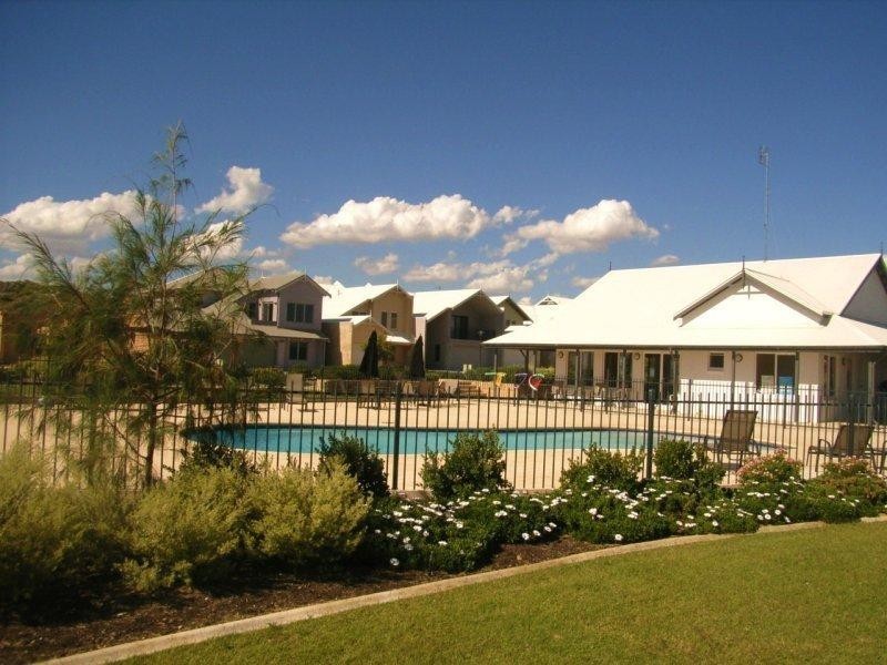 23/2 Robertson Road, Ledge Point WA 6043