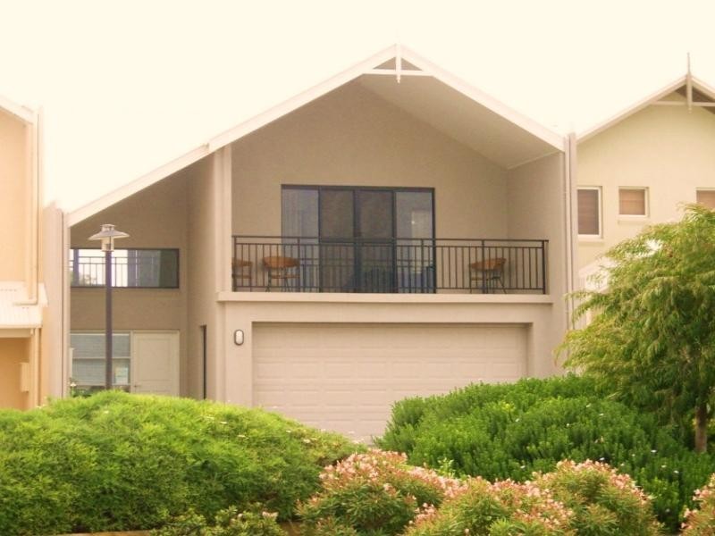 23/2 Robertson Road, Ledge Point WA 6043