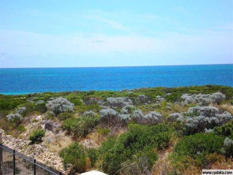 23/2 Robertson Road, Ledge Point WA 6043