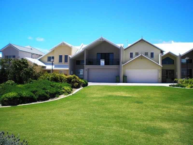 23/2 Robertson Road, Ledge Point WA 6043