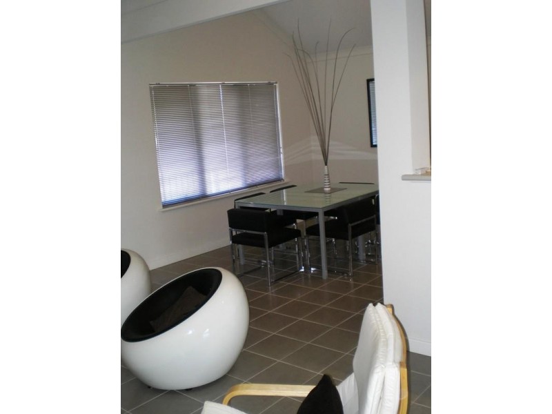 23/2 Robertson Road, Ledge Point WA 6043