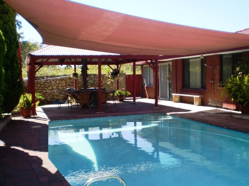 26 Chipping Court, Woodridge WA 6041