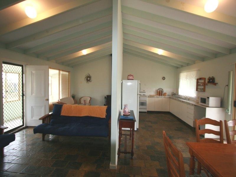 1/17 Jones Promenade, Seabird WA 6042