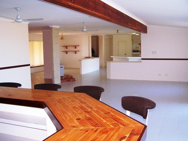 13 Acacia Court, Woodridge WA 6041