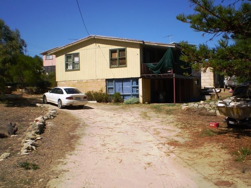 2/14 Turner, Guilderton WA 6041