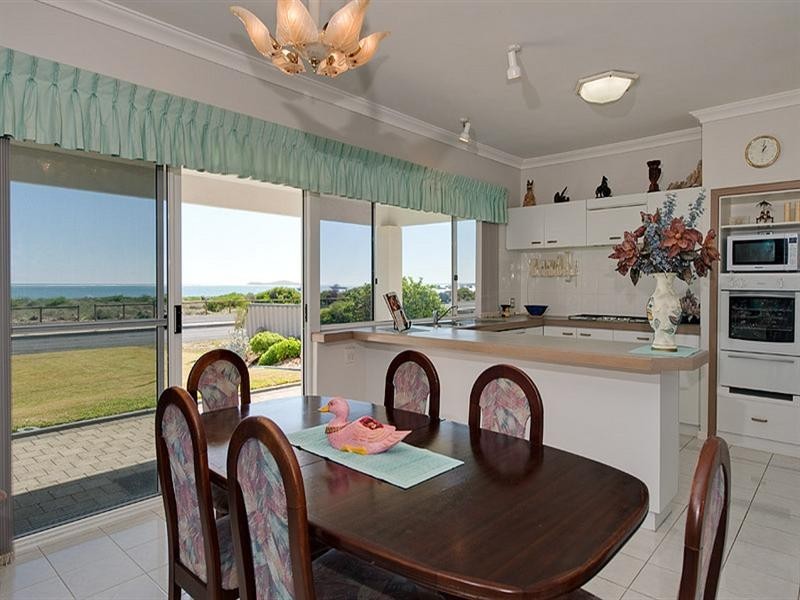 55 Cunliffe Street, Lancelin WA 6044