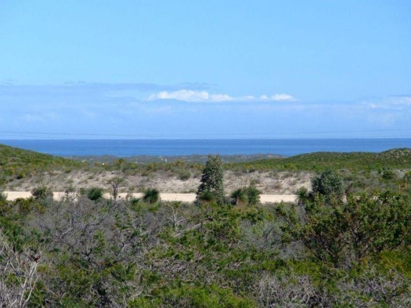 124 Sunset Court, Karakin WA 6044