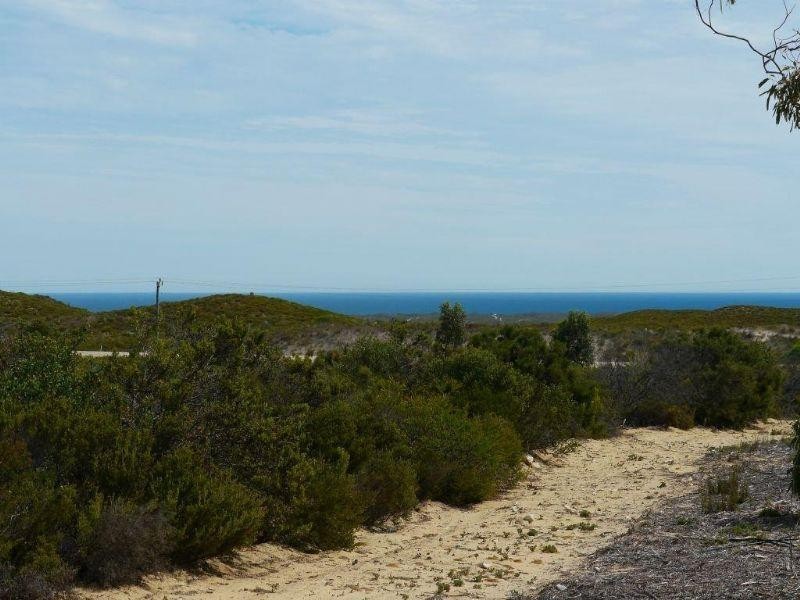 124 Sunset Court, Karakin WA 6044