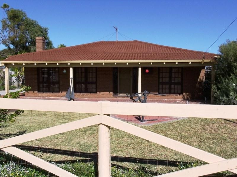 6 Newby Street, Lancelin WA 6044