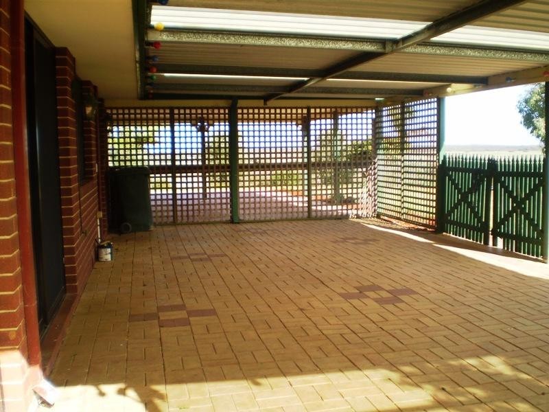 35 Sandalwood Road, Gabbadah WA 6041