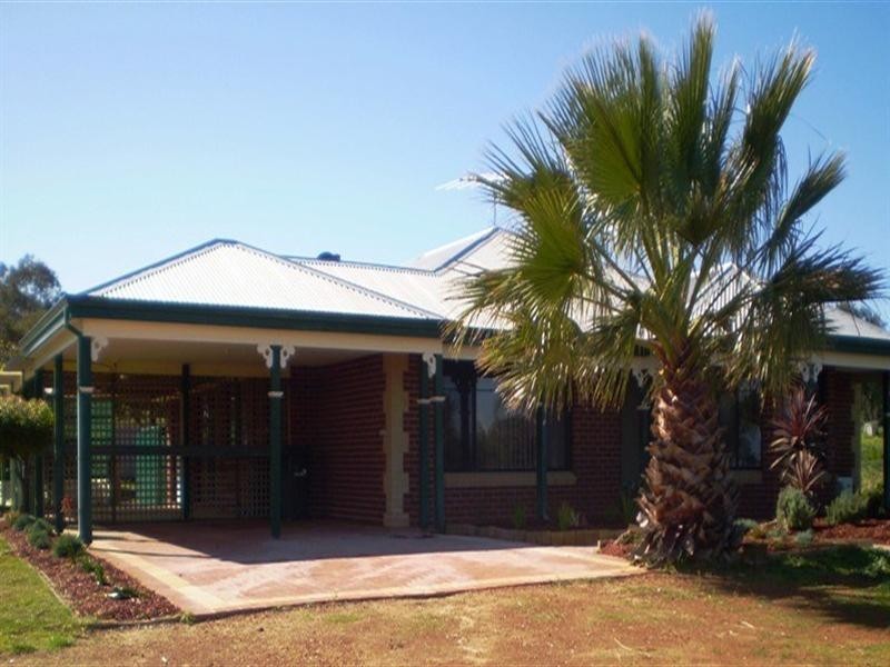 35 Sandalwood Road, Gabbadah WA 6041