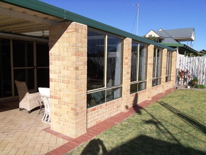 16 Bootoo Street, Lancelin WA 6044