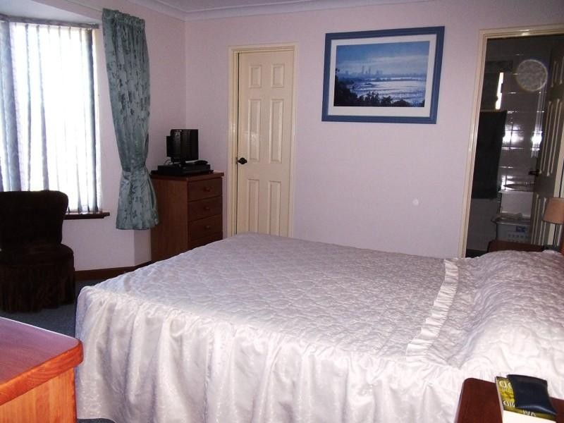 16 Bootoo Street, Lancelin WA 6044