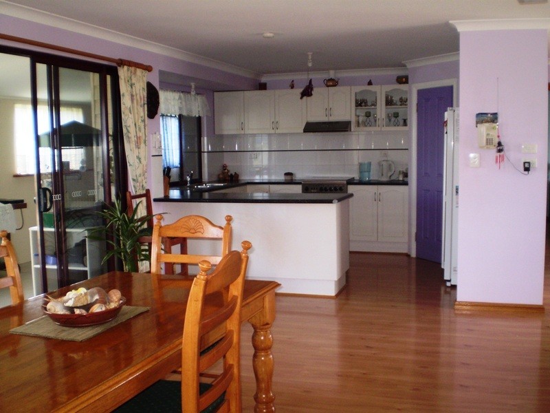 18 Glover, Green Head WA 6514