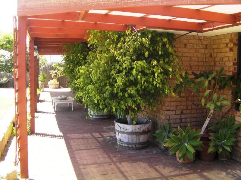 4 Dewar Way, Ledge Point WA 6043