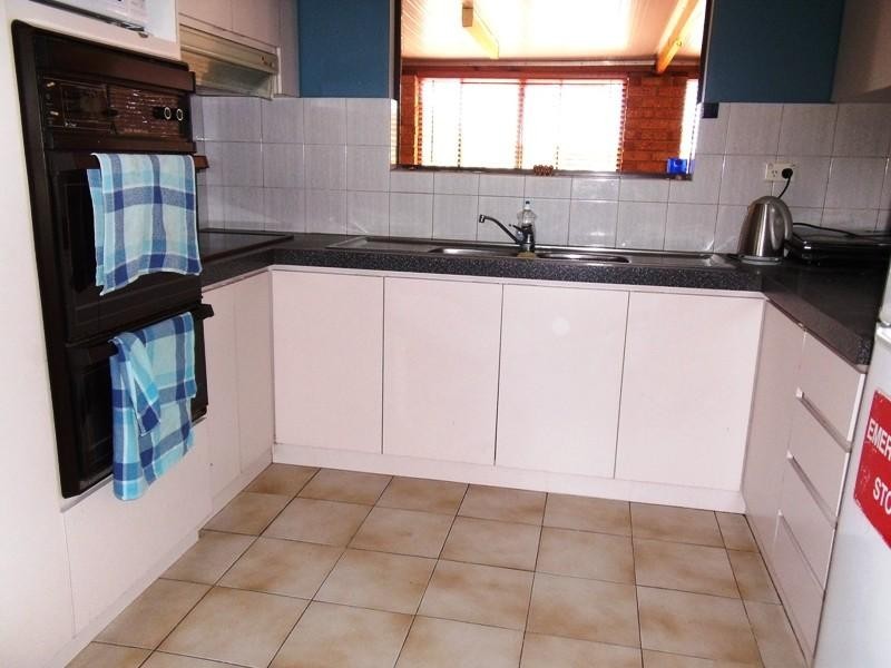 4 Dewar Way, Ledge Point WA 6043