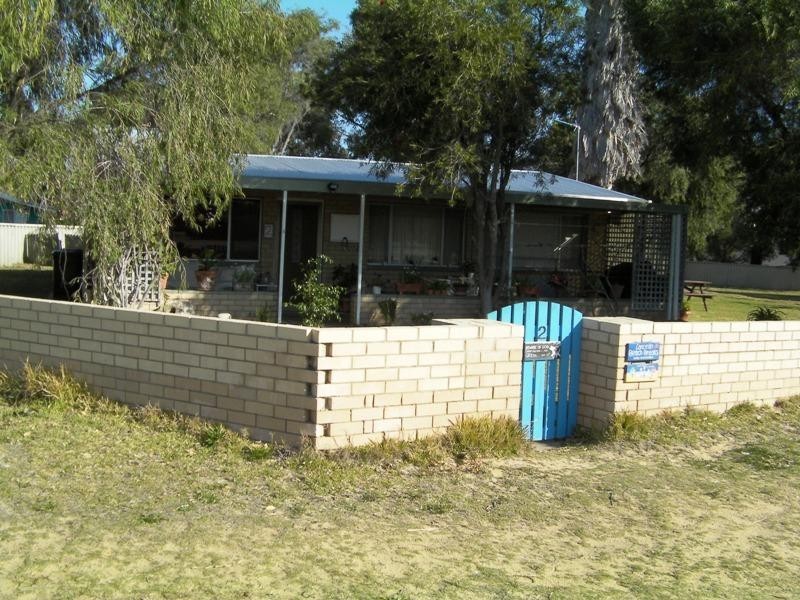 2 Walker Avenue, Lancelin WA 6044