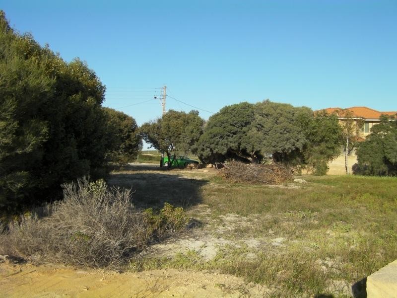 3 Desert Road, Lancelin WA 6044