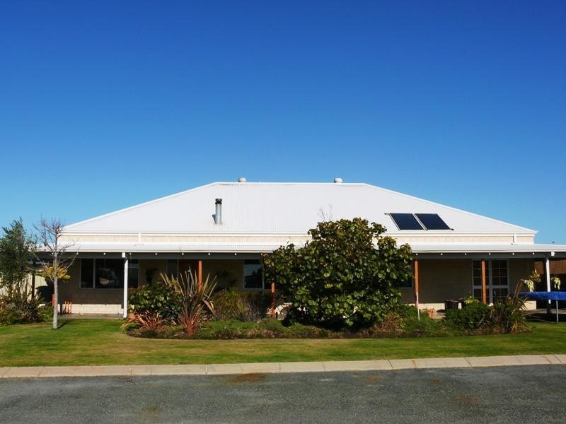 6 Dray Place, Lancelin WA 6044