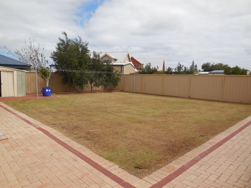 7 Salvaire Crescent, Lancelin WA 6044
