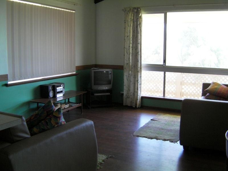 25 Gingin Road, Lancelin WA 6044