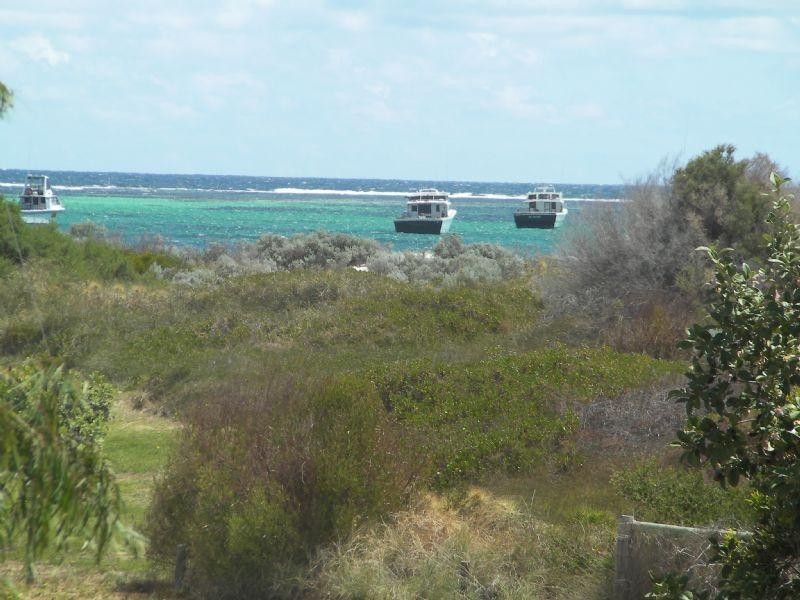 25 Gingin Road, Lancelin WA 6044