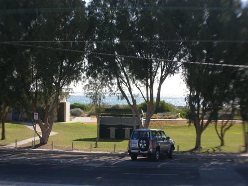 41A Gingin Road, Lancelin WA 6044